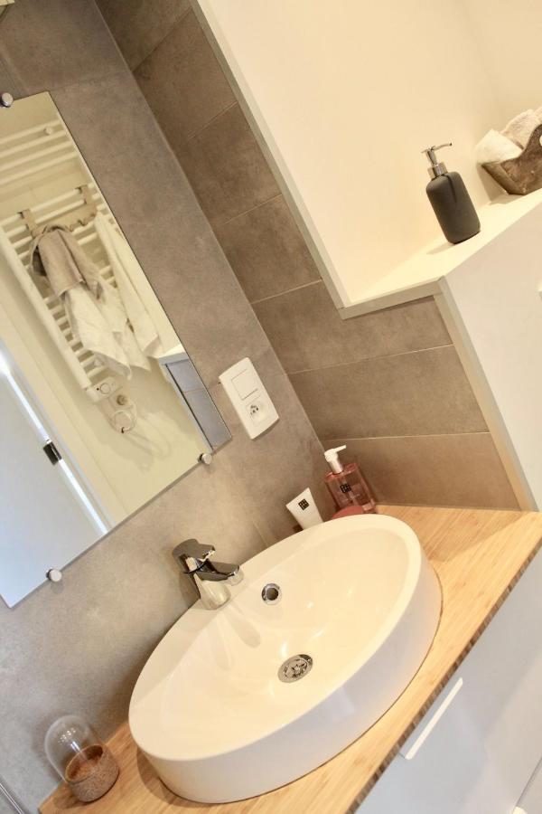 Studio Tout Neuf. Court Sejour, Loisirs, Professionnel Chaudfontaine Bagian luar foto